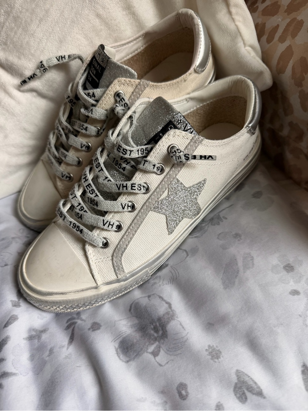 Vintage Havana White Sneakers with Silver Glitter Star